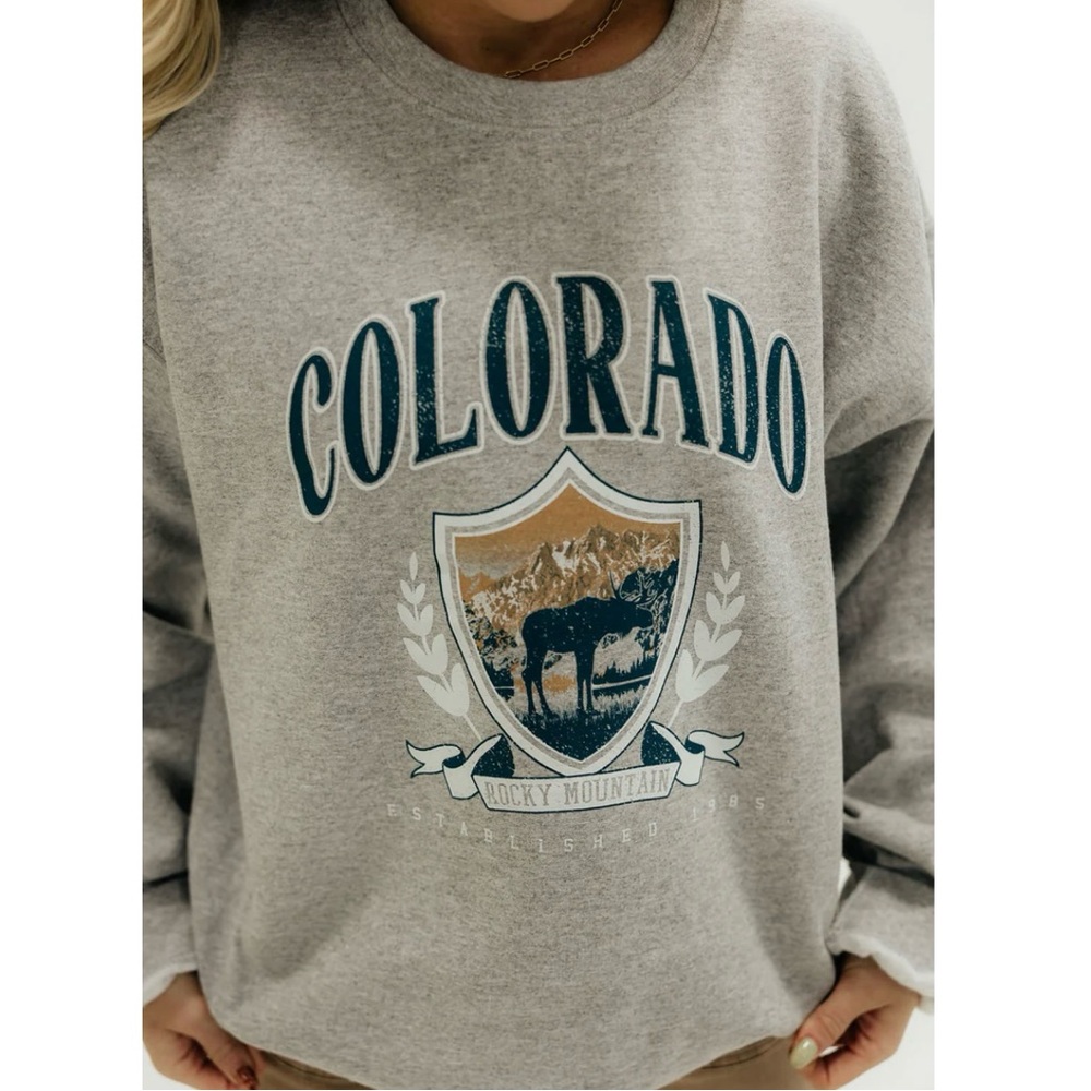 Colorado Pullover. *Relaxed fit*
Material Content: 50% Cotton // 50% Polyester